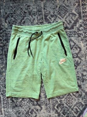 Nike Men's Mint Green Athletic Knit Shorts